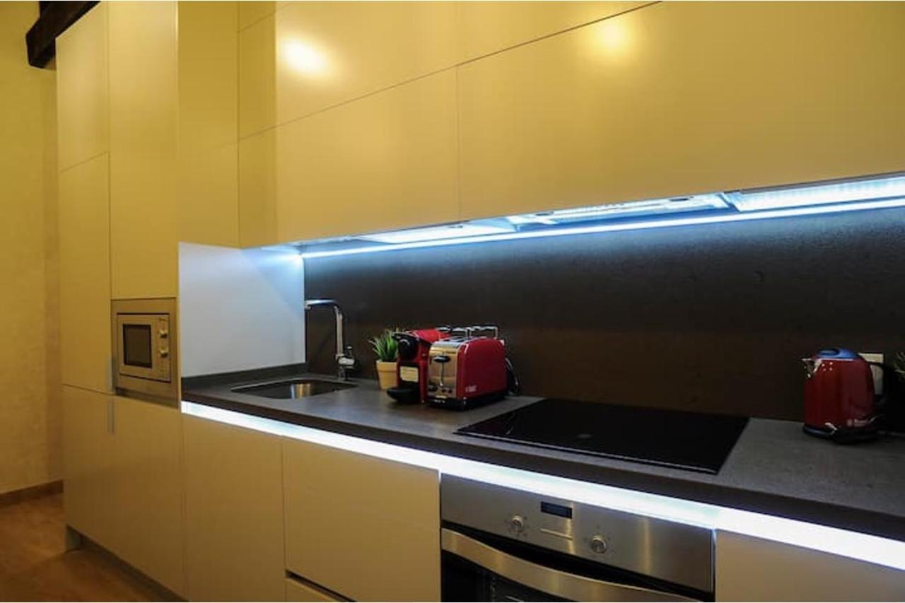 Premium Apartment La Latina 2. Salamanca Bagian luar foto